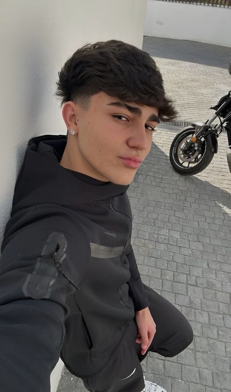 <em>Albeiro Dominguez </em>